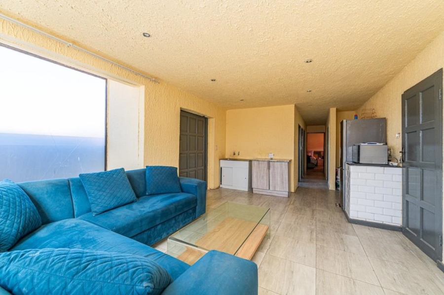 4 Bedroom Property for Sale in Protea Glen Gauteng