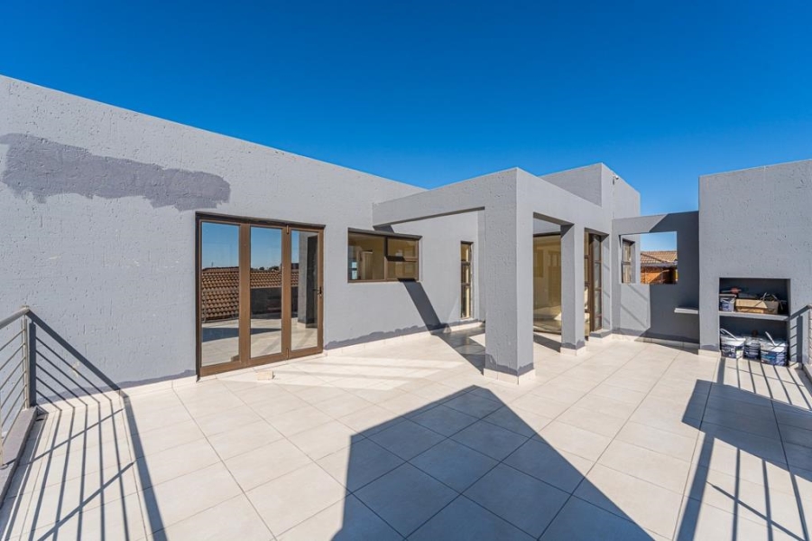 4 Bedroom Property for Sale in Protea Glen Gauteng