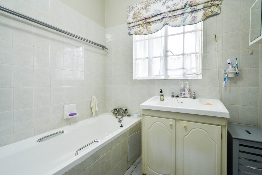 2 Bedroom Property for Sale in Montana Park Gauteng