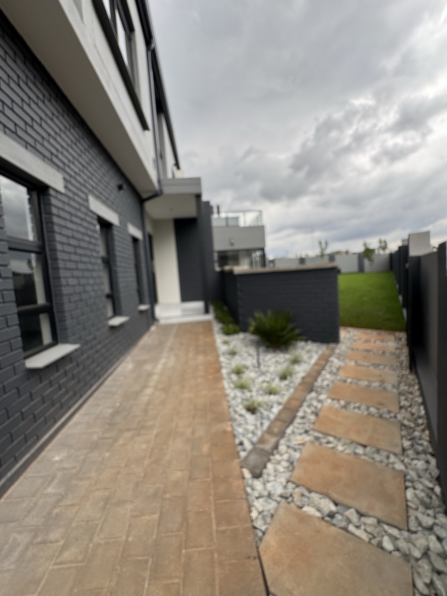 4 Bedroom Property for Sale in Fountainbrook Estate Gauteng