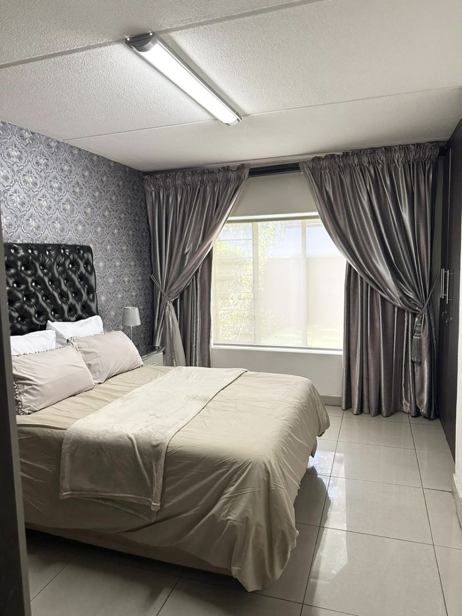 To Let 2 Bedroom Property for Rent in Sandown Gauteng