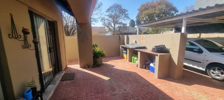 1 Bedroom Property for Sale in Parkrand Gauteng