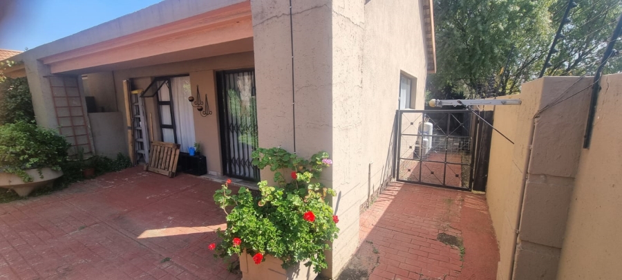 1 Bedroom Property for Sale in Parkrand Gauteng