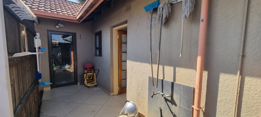 1 Bedroom Property for Sale in Parkrand Gauteng