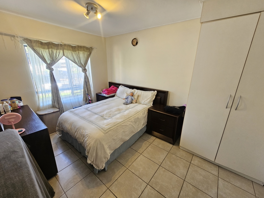 1 Bedroom Property for Sale in Roodepoort Gauteng