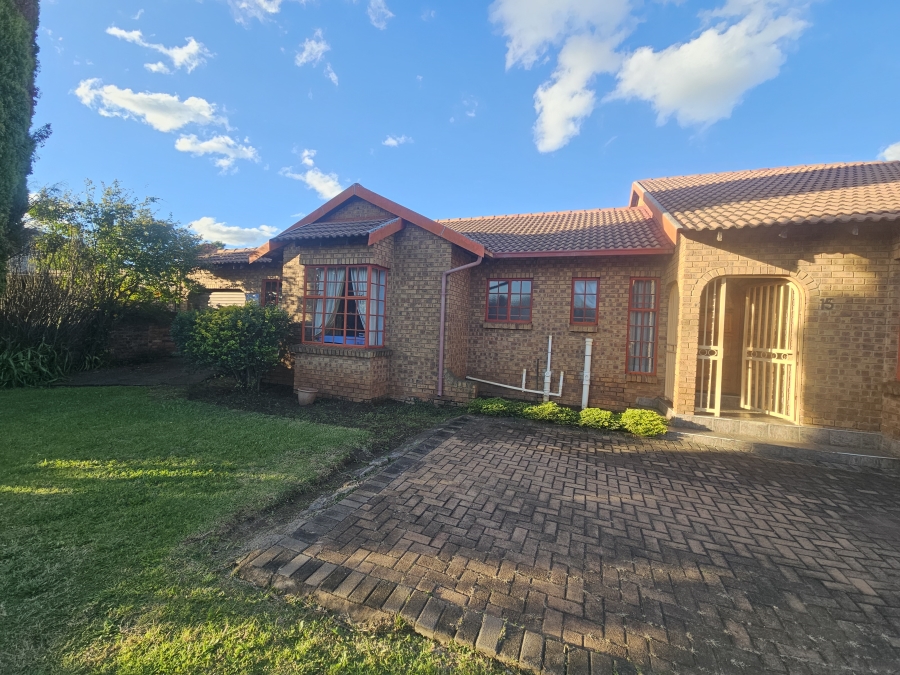 4 Bedroom Property for Sale in Dersley Gauteng