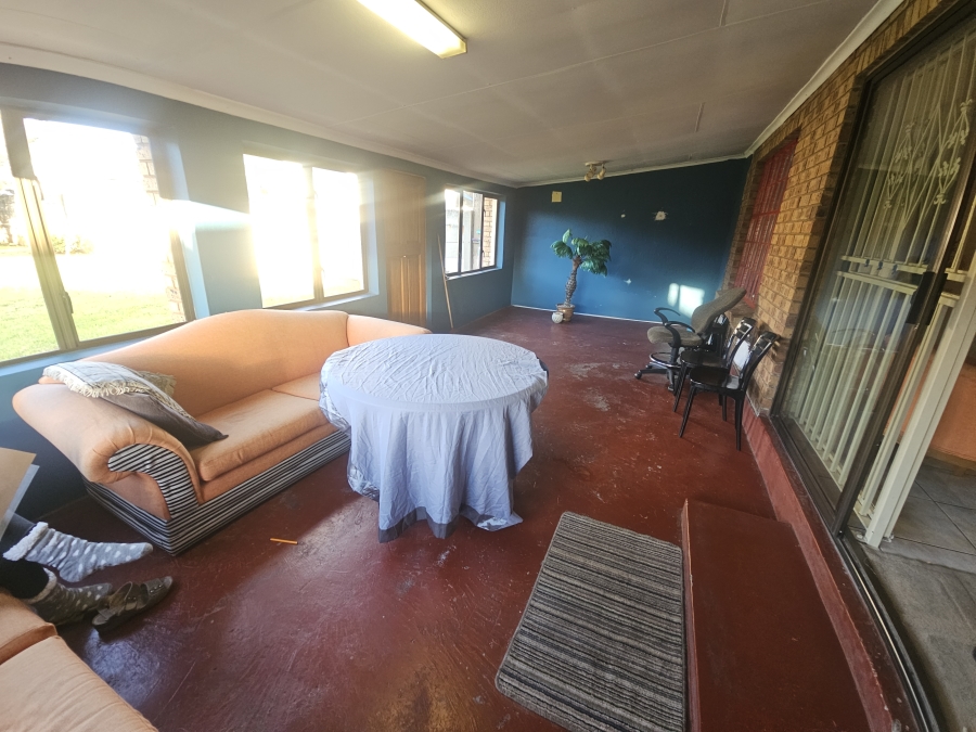 4 Bedroom Property for Sale in Dersley Gauteng