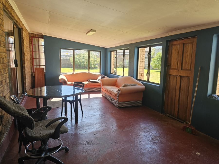 4 Bedroom Property for Sale in Dersley Gauteng