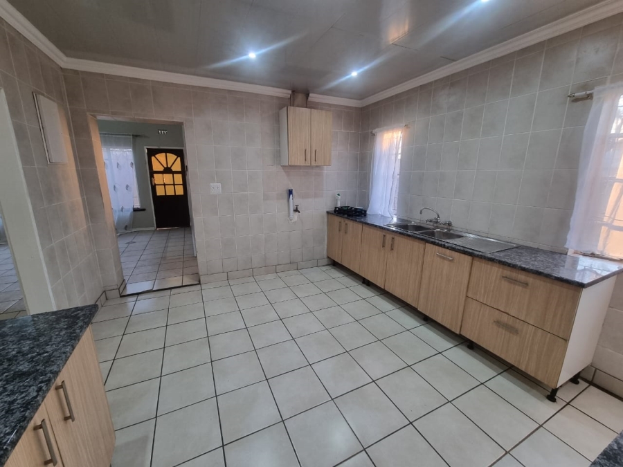 3 Bedroom Property for Sale in Brenthurst Gauteng