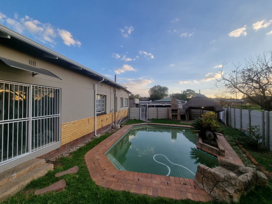 3 Bedroom Property for Sale in Brenthurst Gauteng