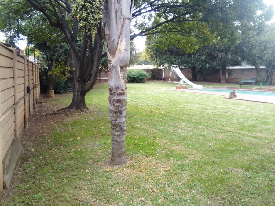 4 Bedroom Property for Sale in Glen Marais Gauteng