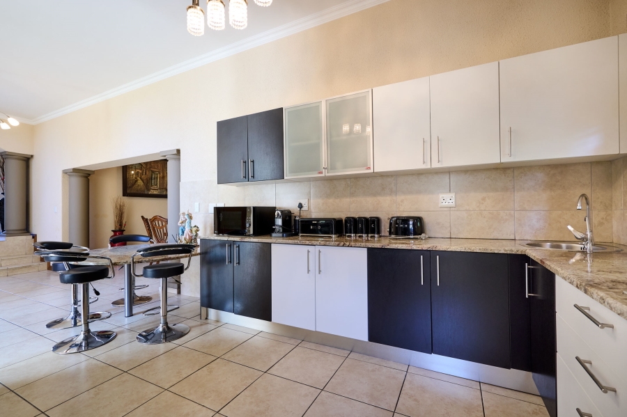 4 Bedroom Property for Sale in Montecello Estate Gauteng