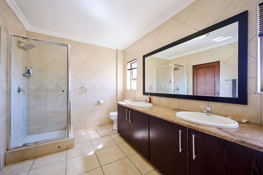 4 Bedroom Property for Sale in Montecello Estate Gauteng