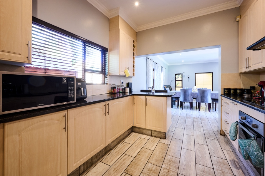 3 Bedroom Property for Sale in Halfway Gardens Gauteng