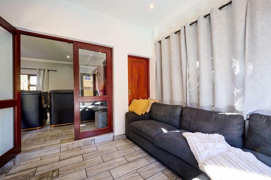 3 Bedroom Property for Sale in Halfway Gardens Gauteng