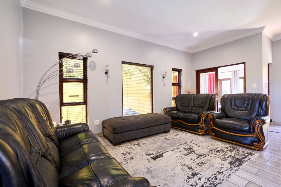 3 Bedroom Property for Sale in Halfway Gardens Gauteng