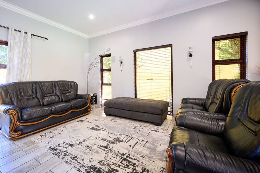 3 Bedroom Property for Sale in Halfway Gardens Gauteng