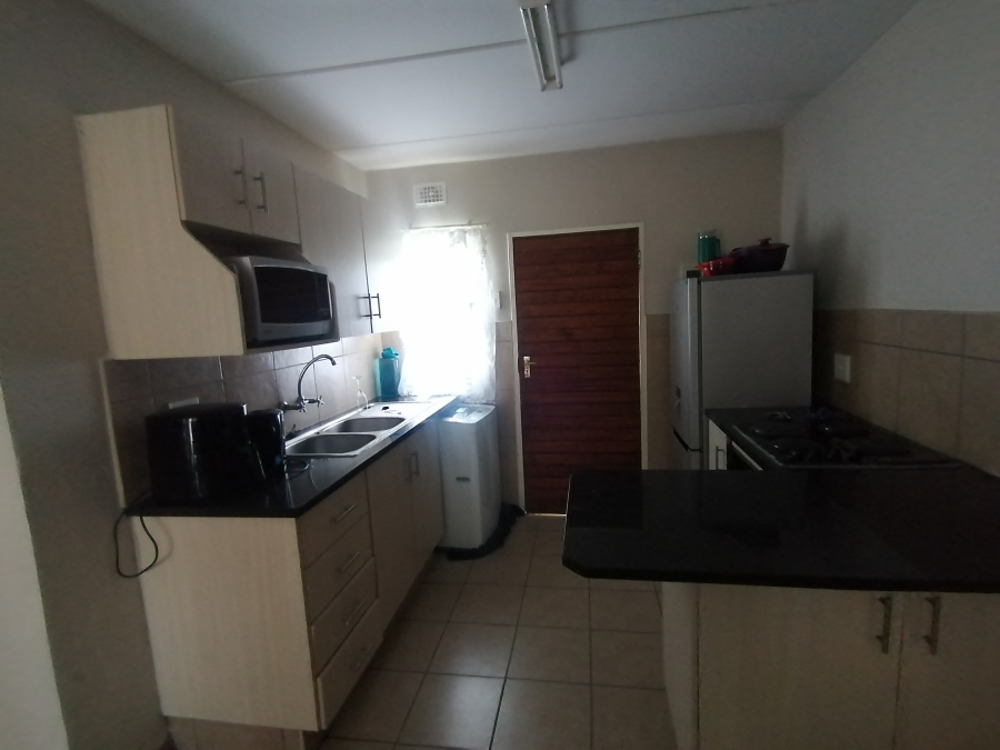 2 Bedroom Property for Sale in Noordwyk Gauteng