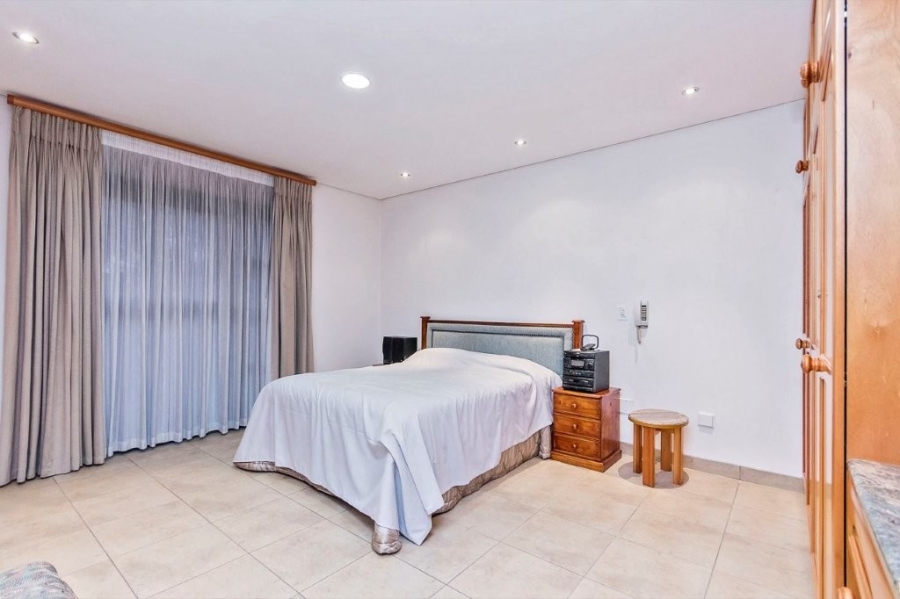 7 Bedroom Property for Sale in Houghton Estate Gauteng