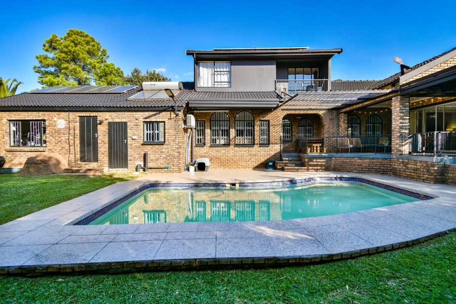 4 Bedroom Property for Sale in Garsfontein Gauteng