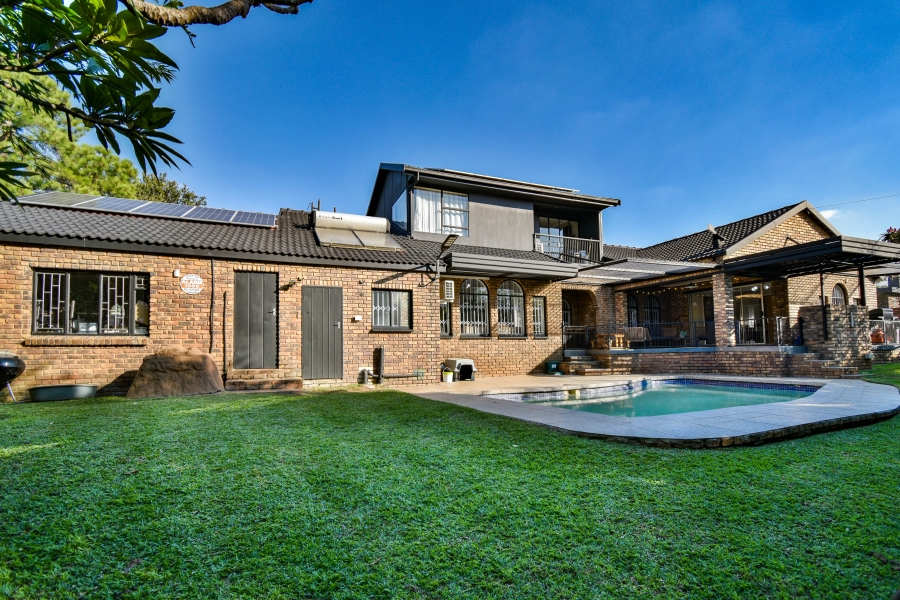 4 Bedroom Property for Sale in Garsfontein Gauteng