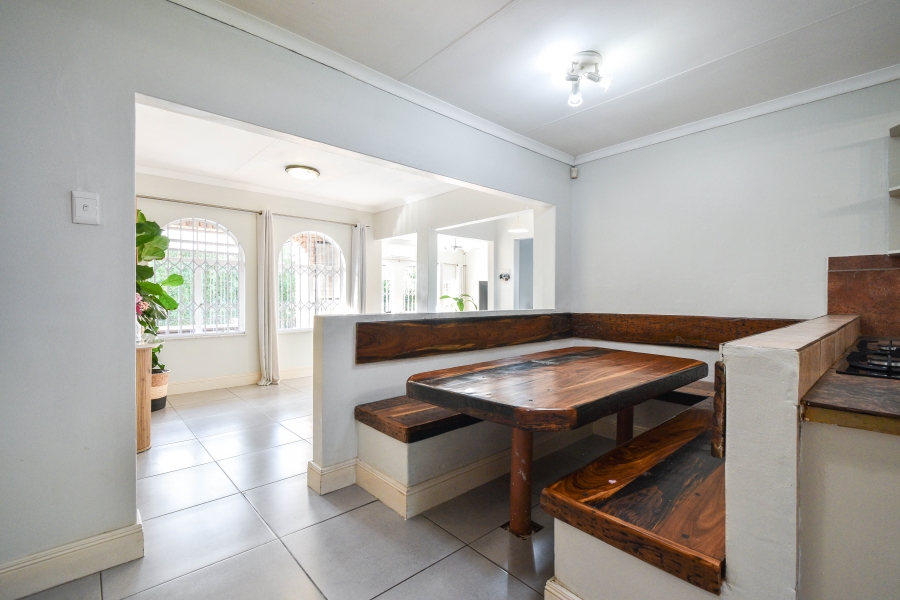 4 Bedroom Property for Sale in Garsfontein Gauteng