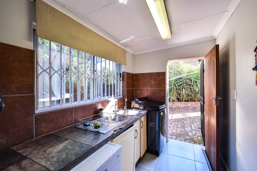 4 Bedroom Property for Sale in Garsfontein Gauteng