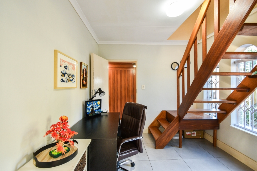 4 Bedroom Property for Sale in Garsfontein Gauteng