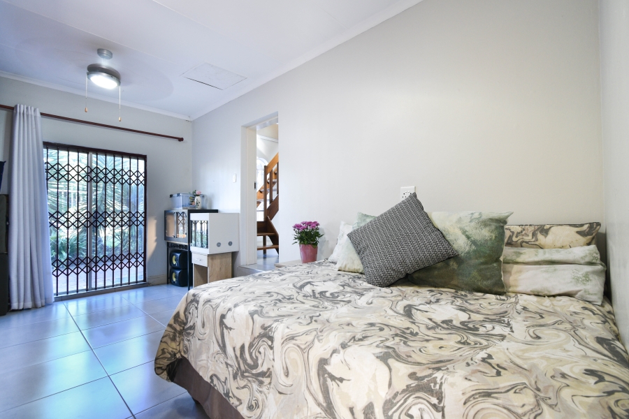 4 Bedroom Property for Sale in Garsfontein Gauteng