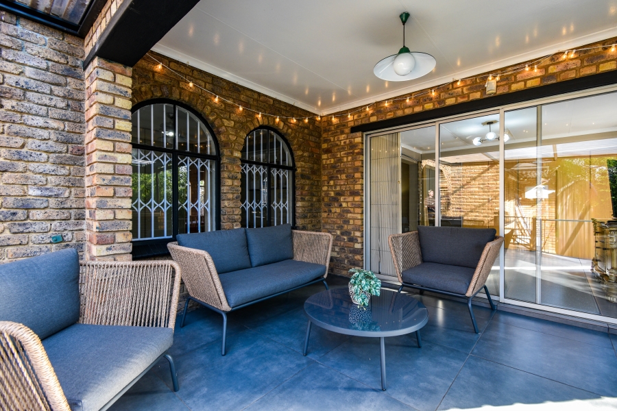 4 Bedroom Property for Sale in Garsfontein Gauteng