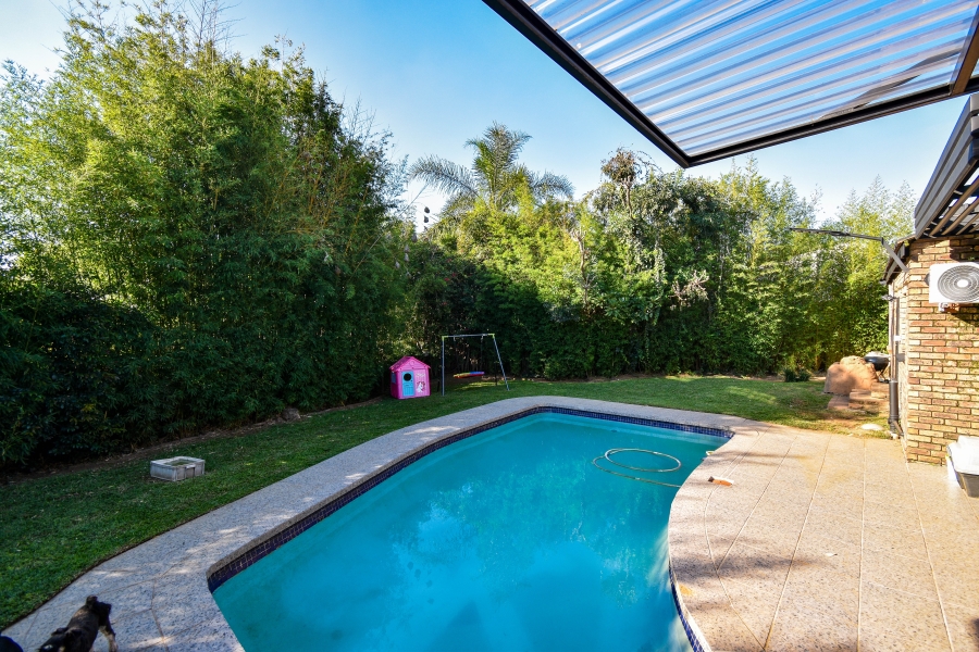 4 Bedroom Property for Sale in Garsfontein Gauteng