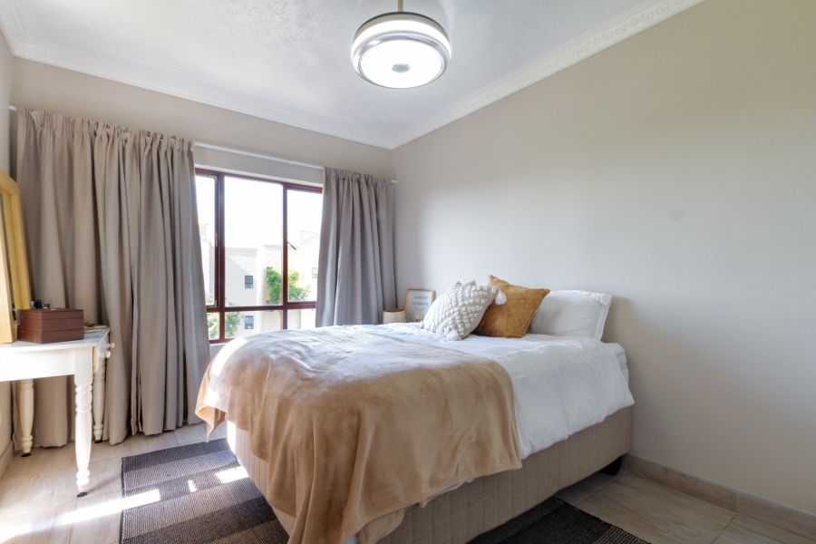 2 Bedroom Property for Sale in Lonehill Gauteng