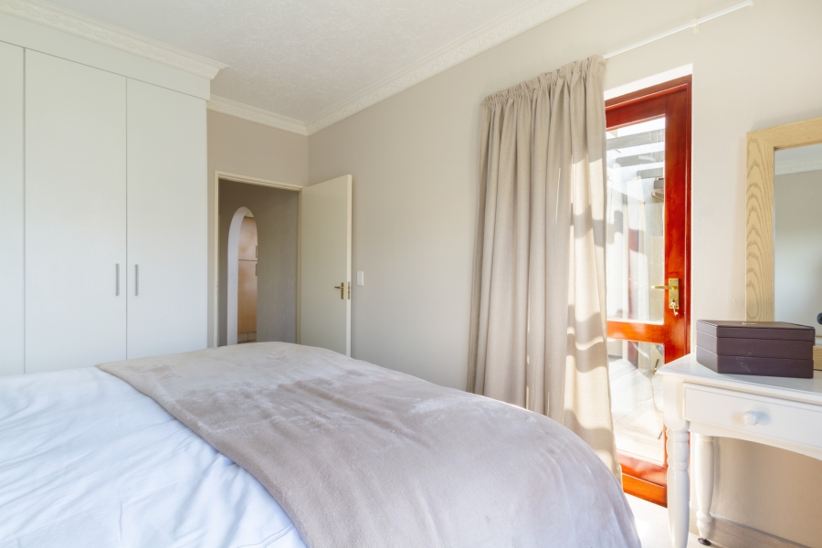 2 Bedroom Property for Sale in Lonehill Gauteng
