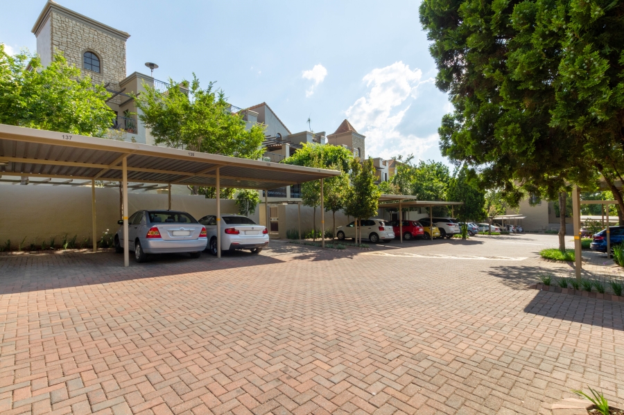 2 Bedroom Property for Sale in Lonehill Gauteng