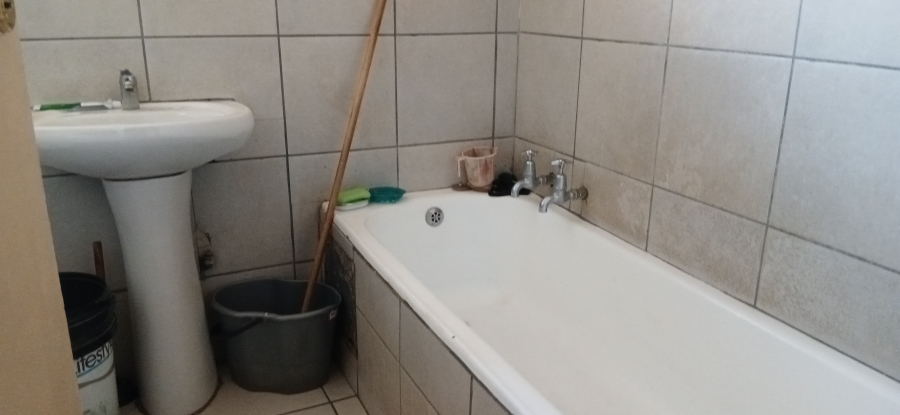 2 Bedroom Property for Sale in Sunnyside Gauteng