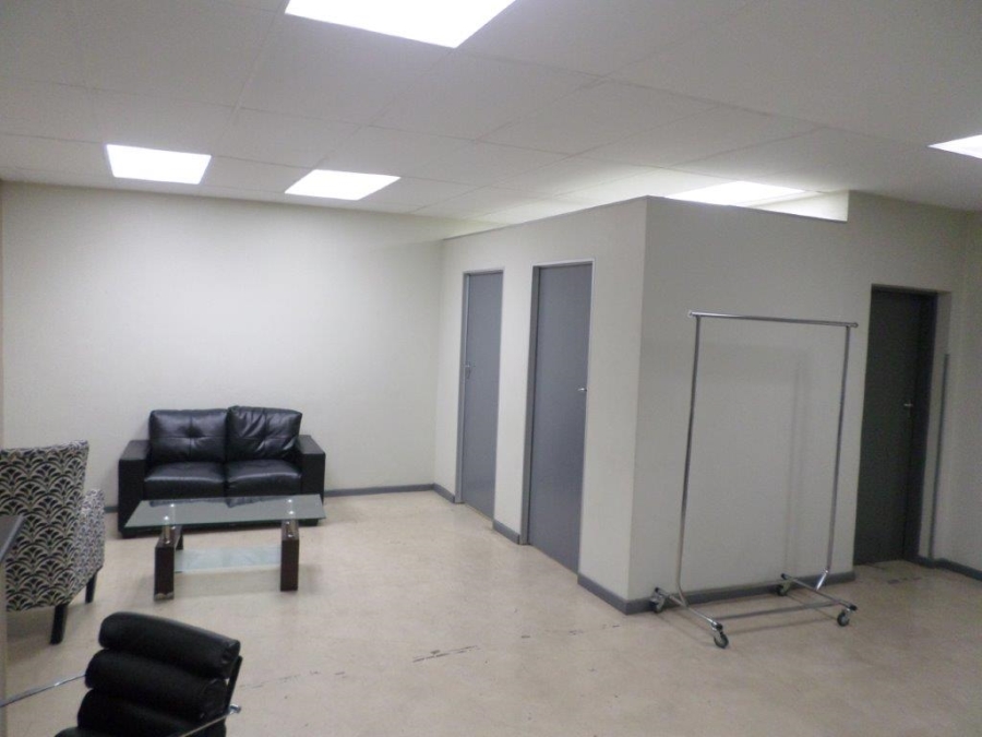To Let Commercial Property for Rent in Randjespark Gauteng