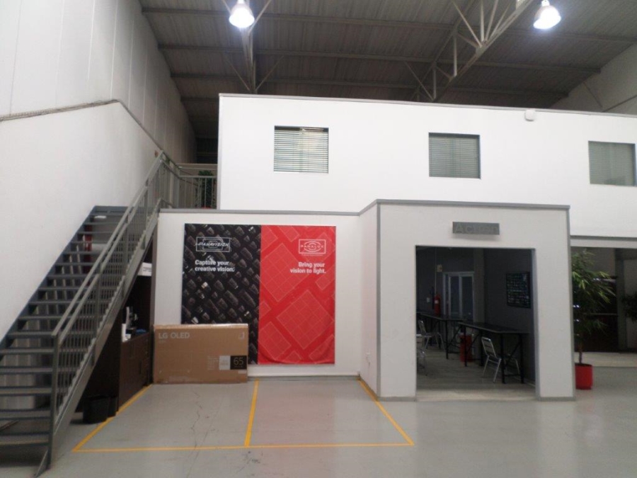 To Let Commercial Property for Rent in Randjespark Gauteng