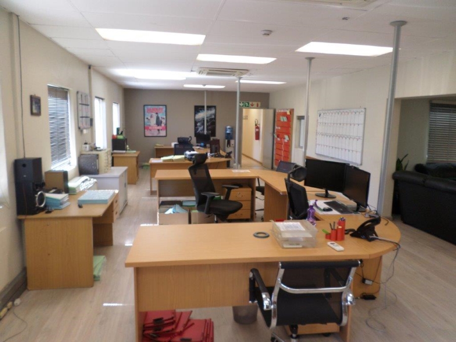 To Let Commercial Property for Rent in Randjespark Gauteng