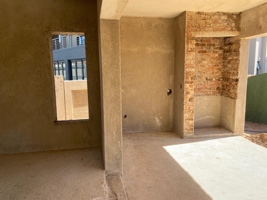 5 Bedroom Property for Sale in Kameeldrift East Gauteng