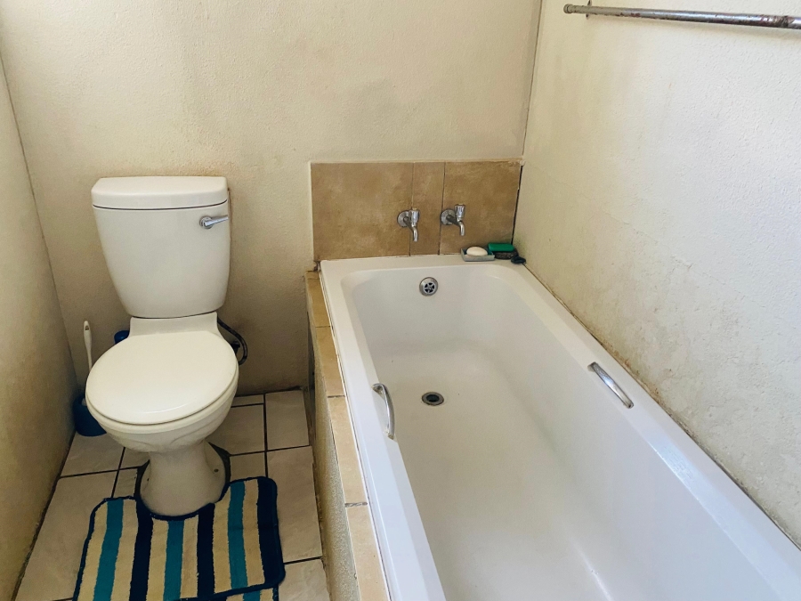 3 Bedroom Property for Sale in Glenway Estate Gauteng