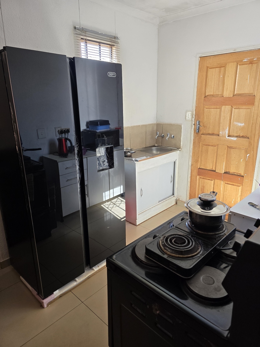 3 Bedroom Property for Sale in Protea Glen Gauteng