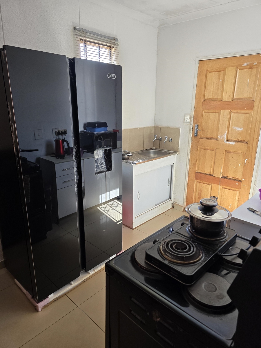 3 Bedroom Property for Sale in Protea Glen Gauteng