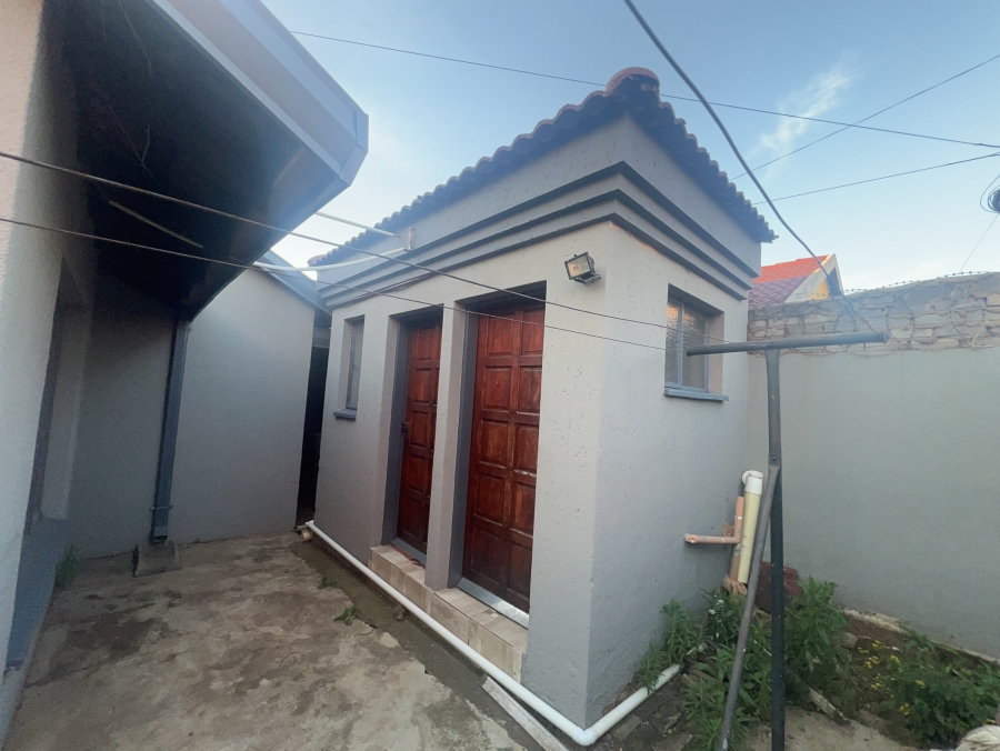 4 Bedroom Property for Sale in Kagiso Gauteng