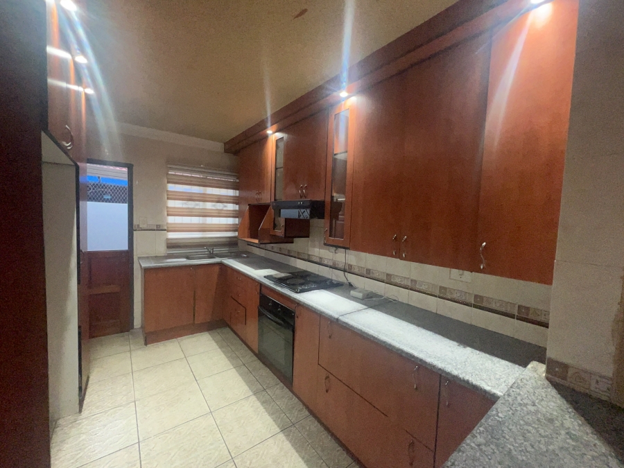 4 Bedroom Property for Sale in Kagiso Gauteng