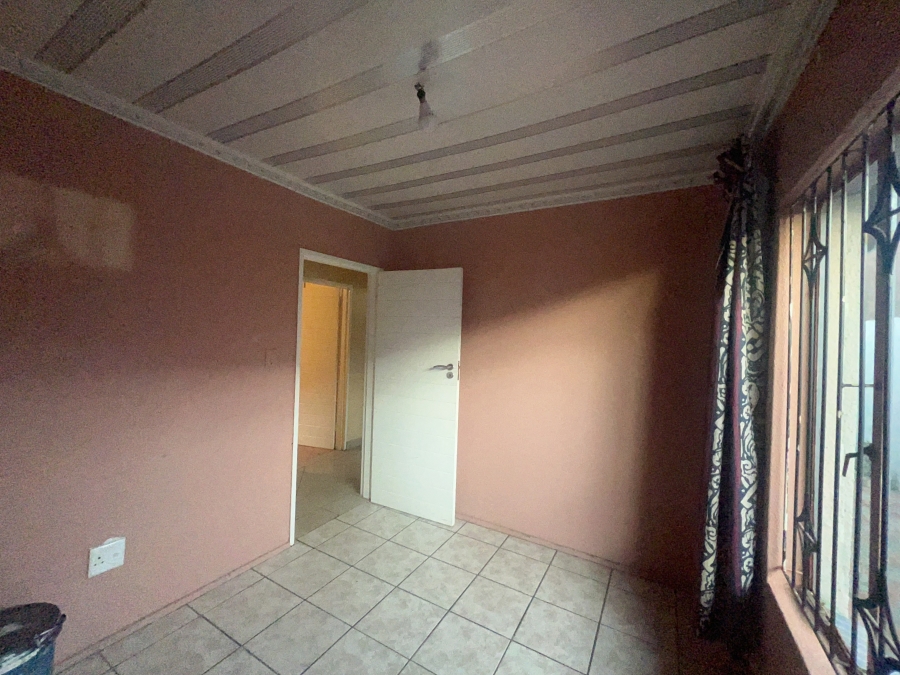 4 Bedroom Property for Sale in Kagiso Gauteng