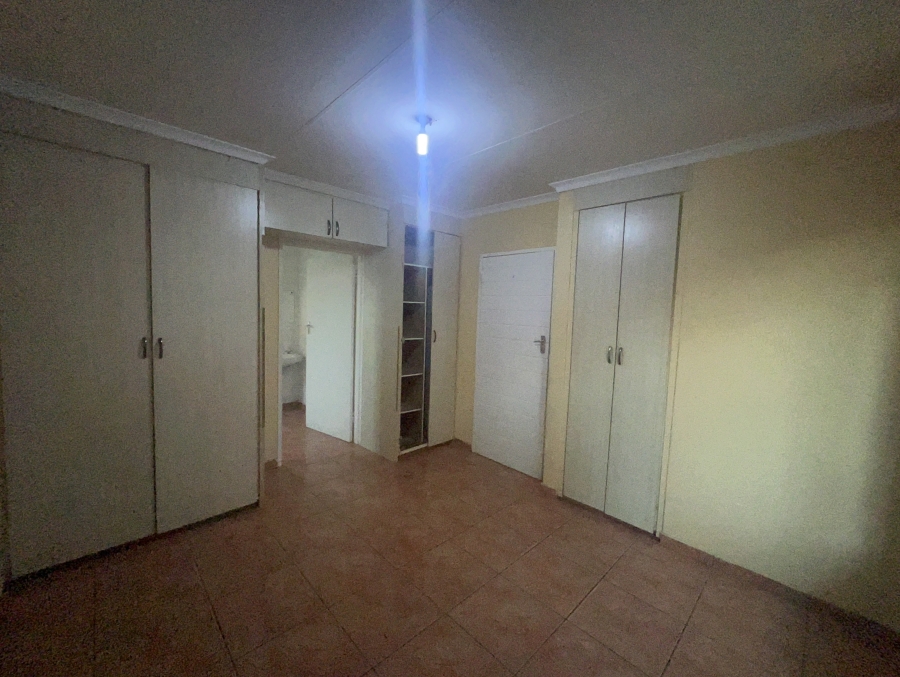 4 Bedroom Property for Sale in Kagiso Gauteng