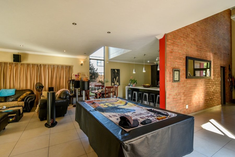 3 Bedroom Property for Sale in Olympus AH Gauteng