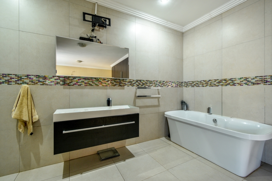 3 Bedroom Property for Sale in Olympus AH Gauteng