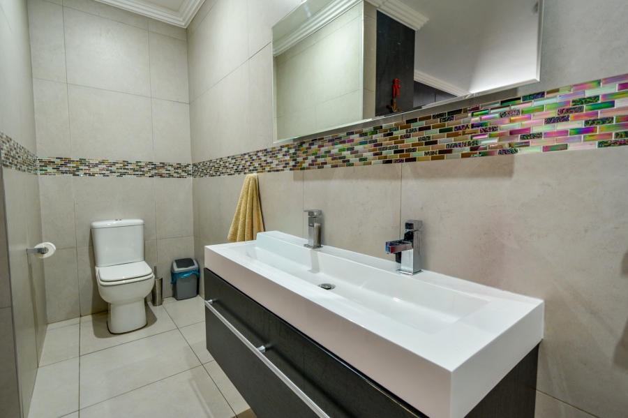 3 Bedroom Property for Sale in Olympus AH Gauteng
