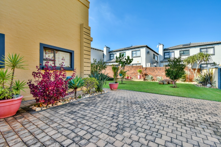 3 Bedroom Property for Sale in Olympus AH Gauteng
